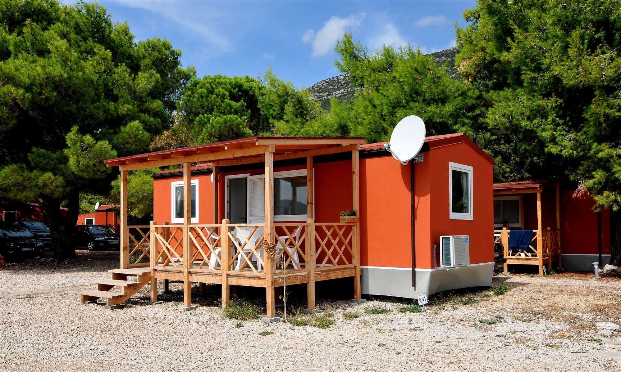 Hotel Camp Perna Kuciste Exteriér fotografie