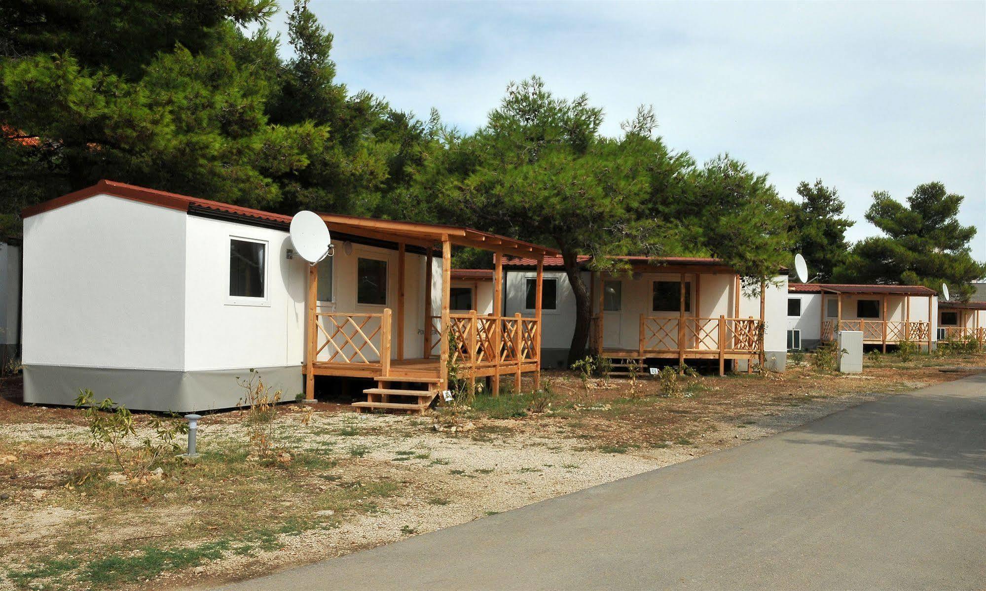 Hotel Camp Perna Kuciste Exteriér fotografie